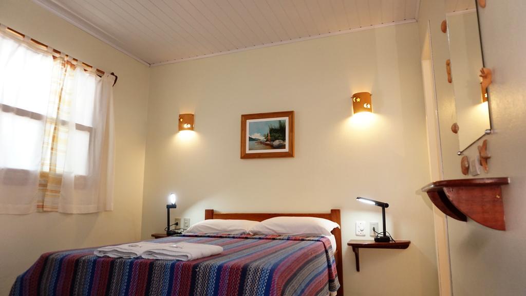 Barratur Inn *